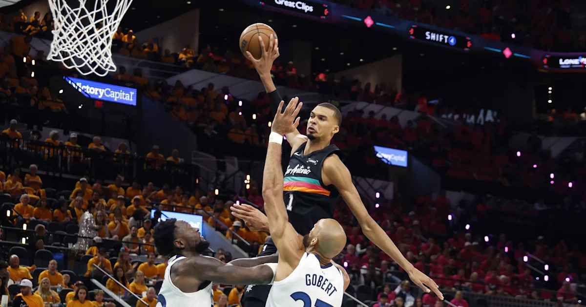 Victor Wembanyama Sets Single-Game Playoff Record With 12 Blocks as Spurs Crush Timberwolves